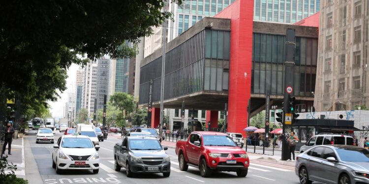 atividades-turisticas-crescem-14,8%-em-fevereiro