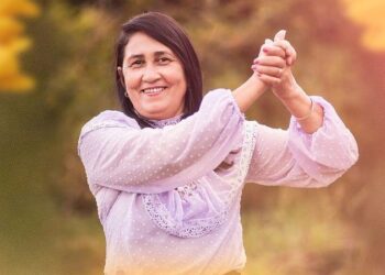Prefeita Raimunda do Josemar recebe o prêmio Escola Digna pelo seu trabalho excepcional na educação de Fernando Falcão