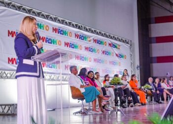A Presidente Iracema Vale destaca o potencial e protagonismo feminino no Fórum de Políticas Públicas para Mulheres