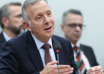 versao-preliminar-de-proposta-da-reforma-tributaria-e-lida-na-camara