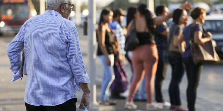 into-faz-recomendacoes-para-prevenir-queda-de-idosos