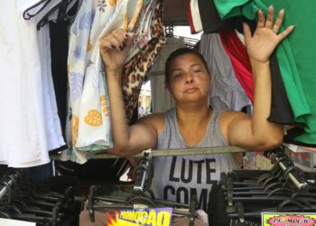 camelos-do-rio-de-janeiro-criam-centro-de-convivencia-e-servicos