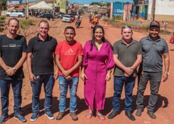 Prefeita Vanessa Maia supera obstáculos e retoma obras no bairro Maria Rita, trazendo esperança aos moradores.