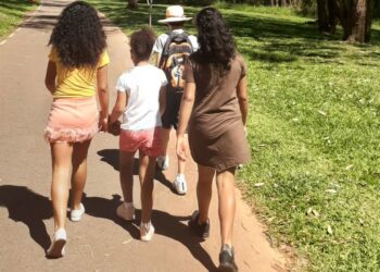 regulamentacao-protege-mae-e-bebe-na-entrega-voluntaria-para-adocao