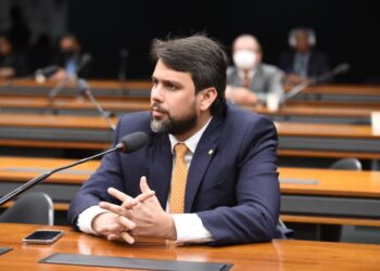 Deputado Pedro Lucas impulsiona o insentivo à exploração de petróleo na Margem Equatorial