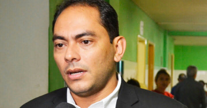 Assis Ramos: Promessas Vazias e Má Gestão Desmascaradas na Ausência do Carnaval em Imperatriz