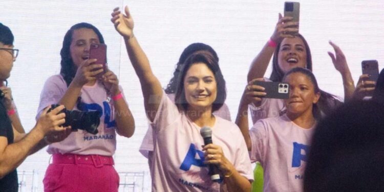 Michelle Bolsonaro desafia políticos maranhenses: “Hoje você é do bem ou do mal”