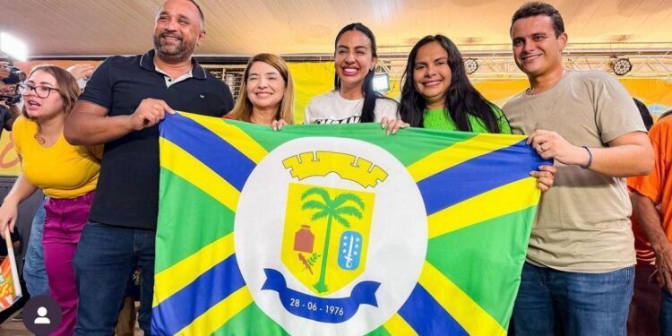 Grande evento marca lançamento da pré-candidatura de Daniella à prefeitura de Presidente Dutra, com apoio de importantes lideranças políticas!