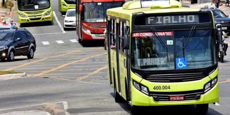 Rodoviários encerram greve em São Luís, mas impasse sobre reajuste continua